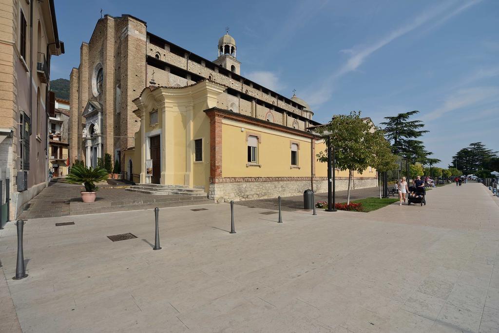 Antico Palazzo Signorile Appartement Salò Buitenkant foto