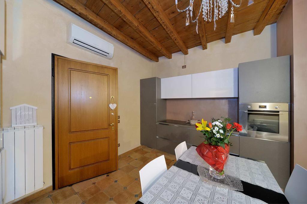Antico Palazzo Signorile Appartement Salò Buitenkant foto